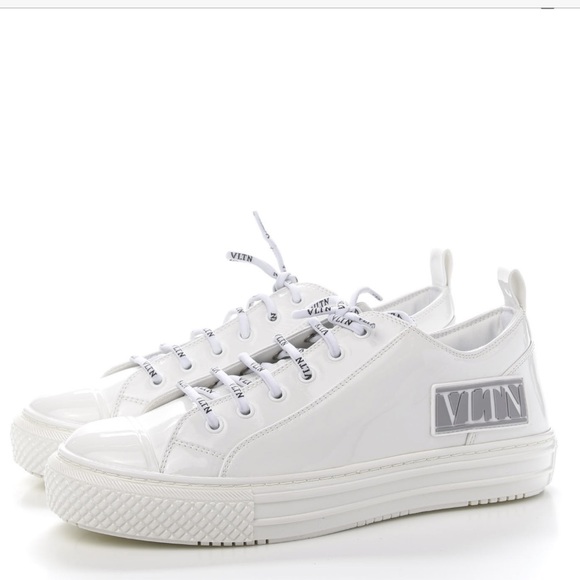 Authentic Valentino Garavani VLTN Patent Giggies Low Top Sneakers - Picture 1 of 15